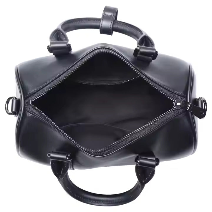 ショルダーバッグ・ポシェット ^LEATHERY^ Duffel leather shoulder bag BLACK LRBG5101BK AION DUFFLE BAG - BLACK
