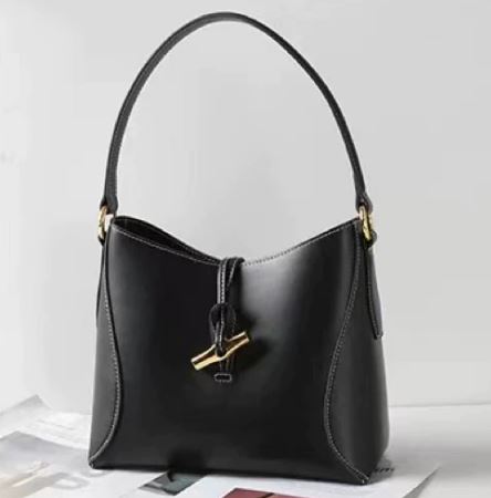 Handmade waterproof black top grain genuine leather structured bag for women with inner pocket and inner lining